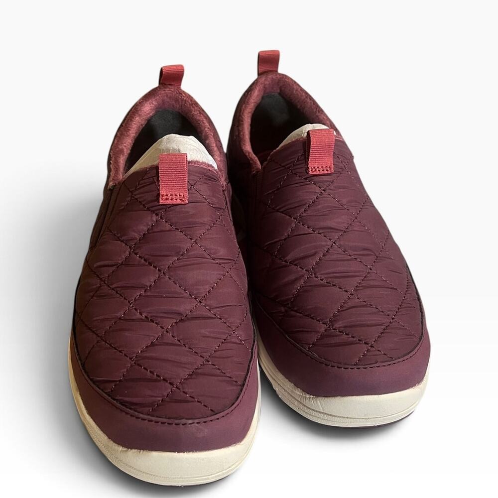 Ryka Water Repellent Quilted Slip Ons Ava Academy Windsor Red 7 Wide NWB